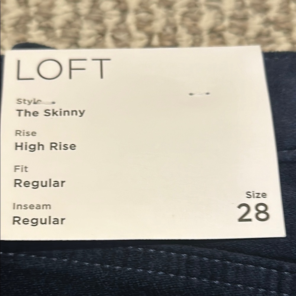 Women’s Skinny Pants - Picture 8 of 10